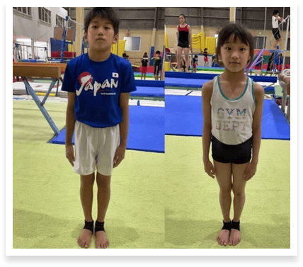 体操クラブの子どもたちの立ち姿